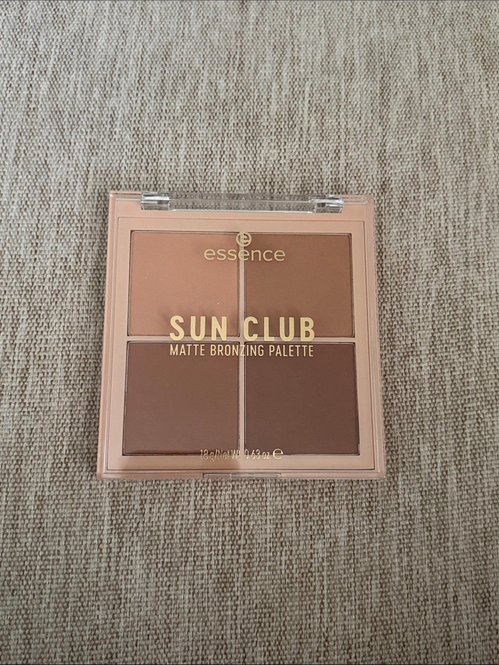 Essence Sun Club Matte Bronzing Palette - Shade 10 Better Than Vacation Tan
